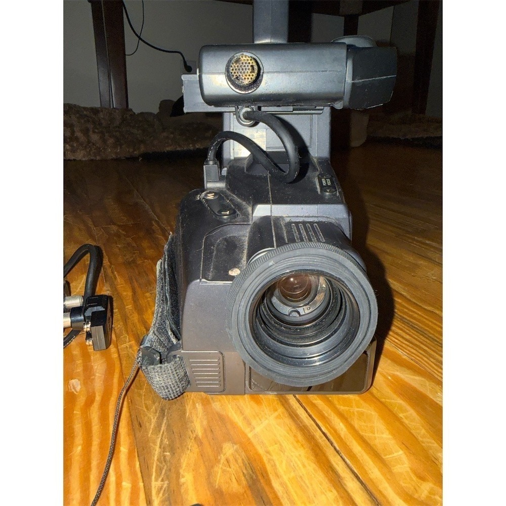 RCA VHS HQ Camcorder Solid State Image Sensor w/ Hard Case & Accessories vintage - Picture 14 of 15